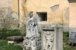 1635