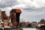 4992